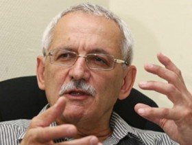 Научный руководитель НИИ транспорта и дорожного хозяйства Михаил Блинкин. Фото с сайта gzt.ru Научный руководитель НИИ транспорта и дорожного хозяйства Михаил Блинкин. Фото с сайта gzt.ru