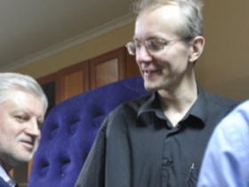 Миронов и Шеин. Фото: ria.ru/politics/20120412/623985756.html Миронов и Шеин. Фото: ria.ru/politics/20120412/623985756.html