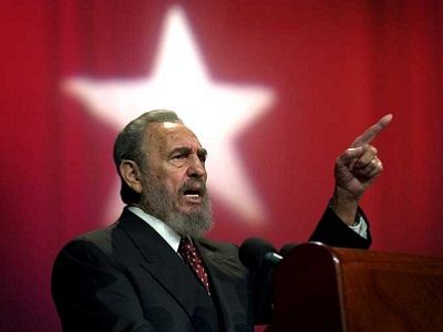 Фидель Кастро на трибуне. Источник - cdn.tvc.ru Фидель Кастро на трибуне. Источник - cdn.tvc.ru