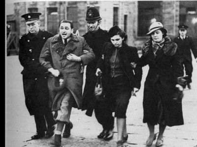 Депортация еврейской семьи, Лондон, 31 марта 1939 года. Депортация еврейской семьи, Лондон, 31 марта 1939 года.